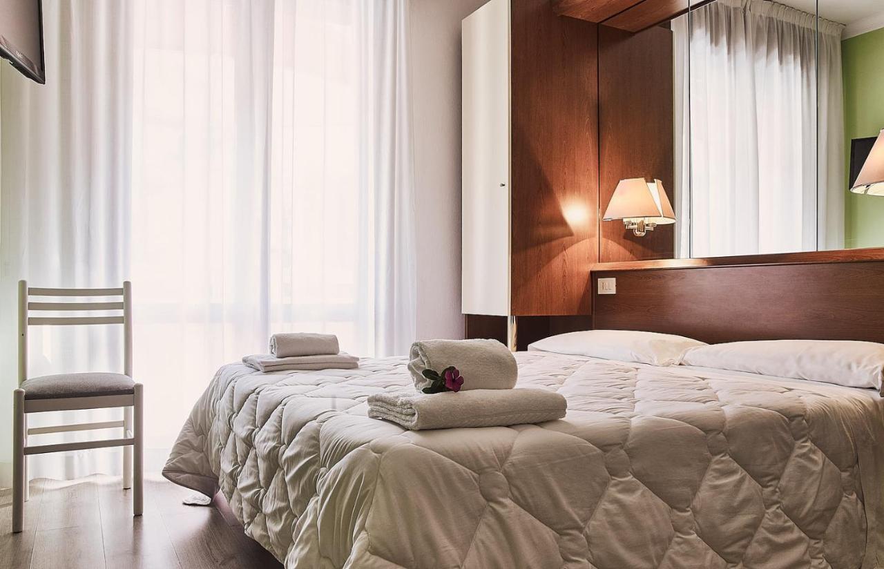 Triple Room,958074247:JPEG