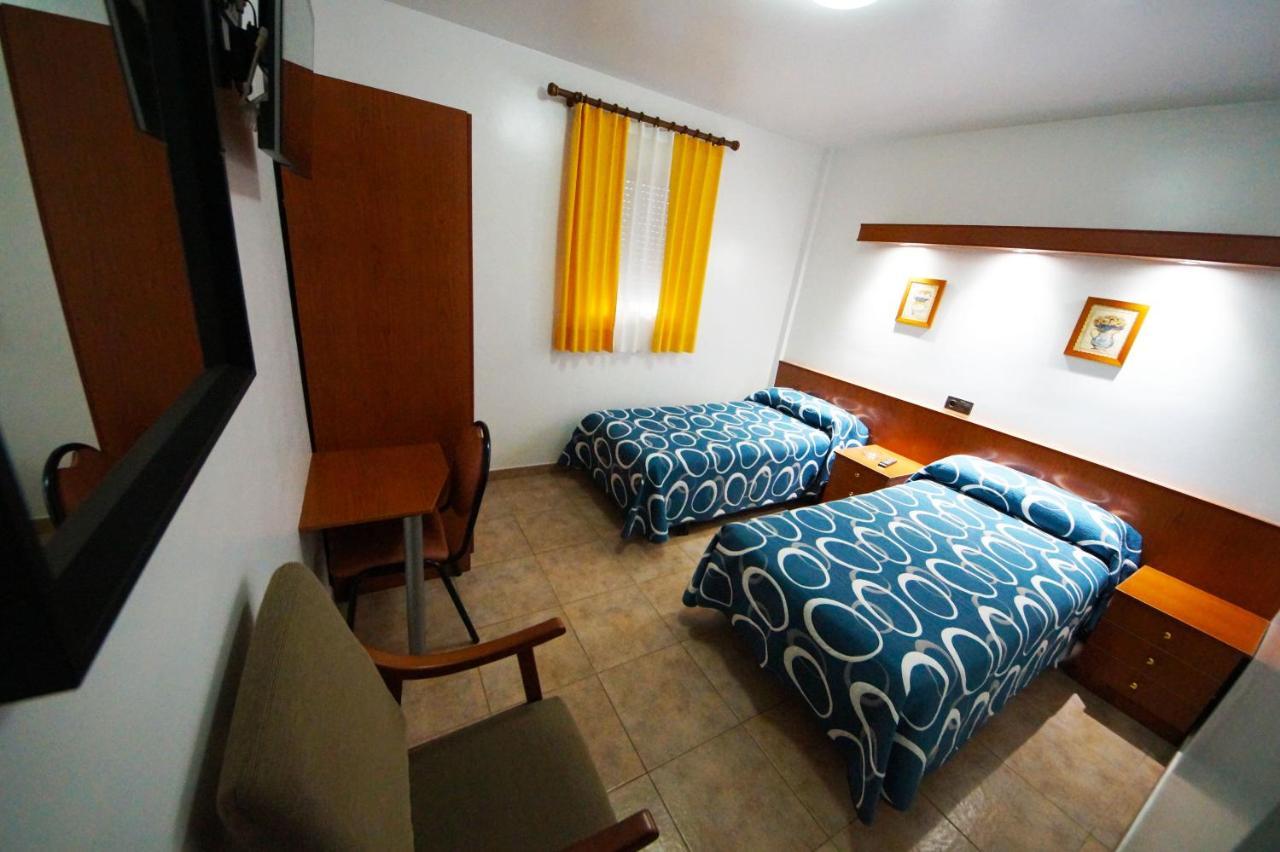 Twin Room Private Bathroom