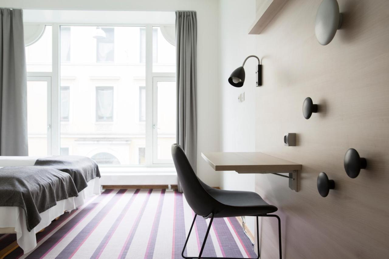 Quarto com 2 Camas de Solteiro