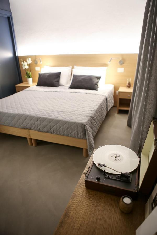 Large Double or Twin Room