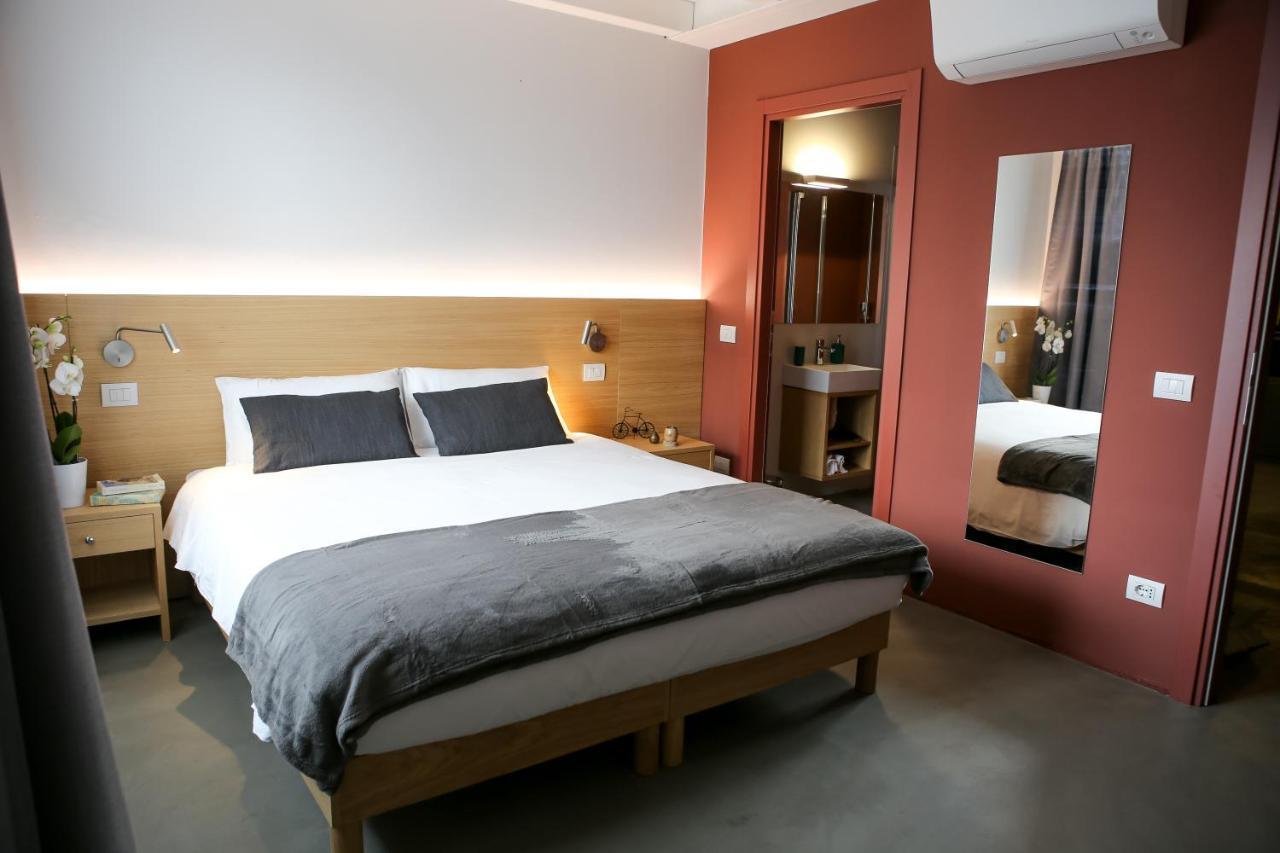 Double or Twin Room Private Bathroom