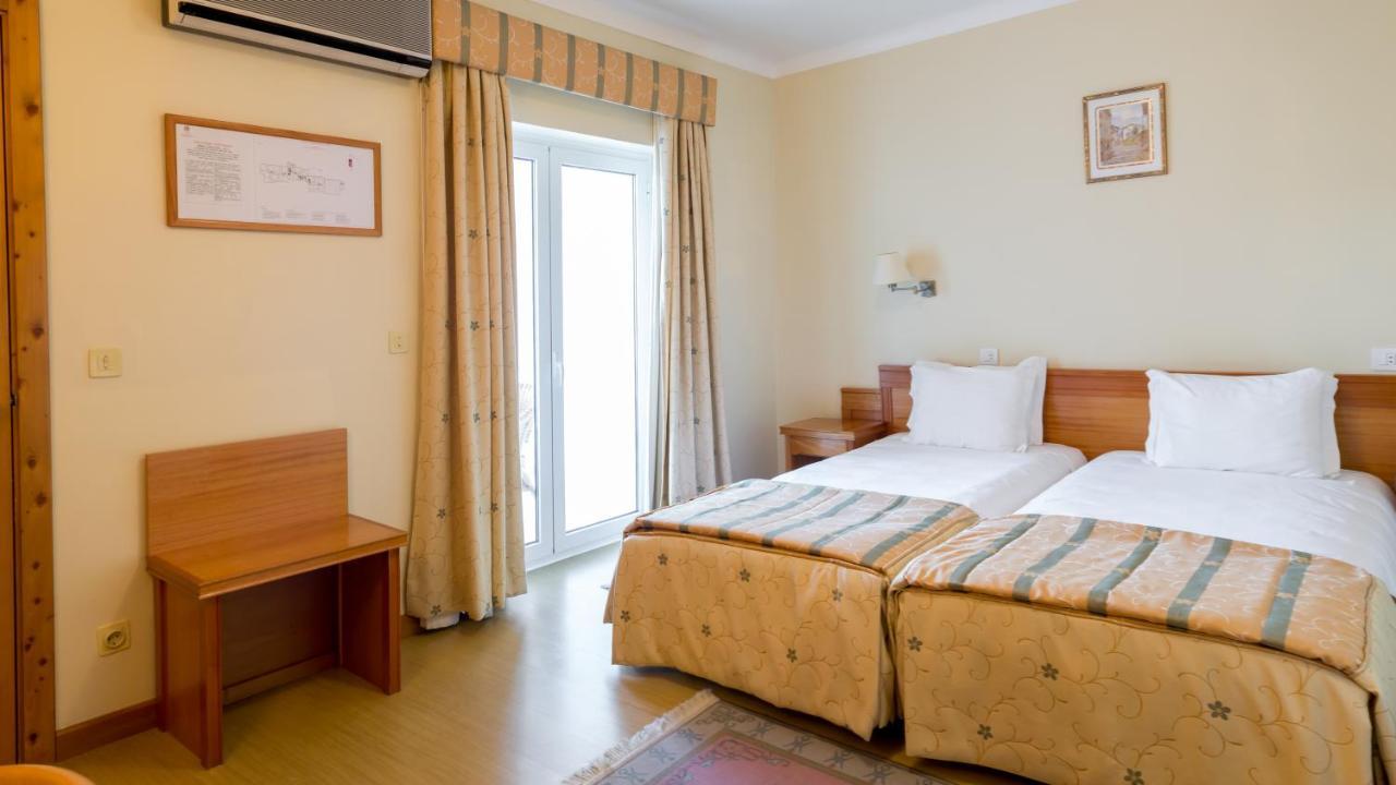 Quarto Twin com Varanda