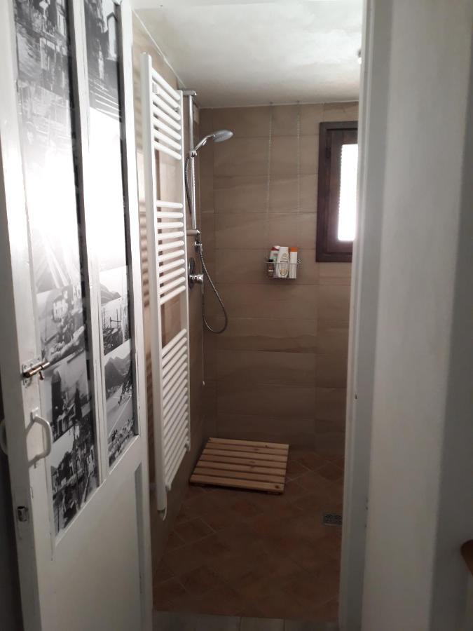 Camera Matrimoniale/Doppia con Letti Singoli con Bagno Privato Esterno