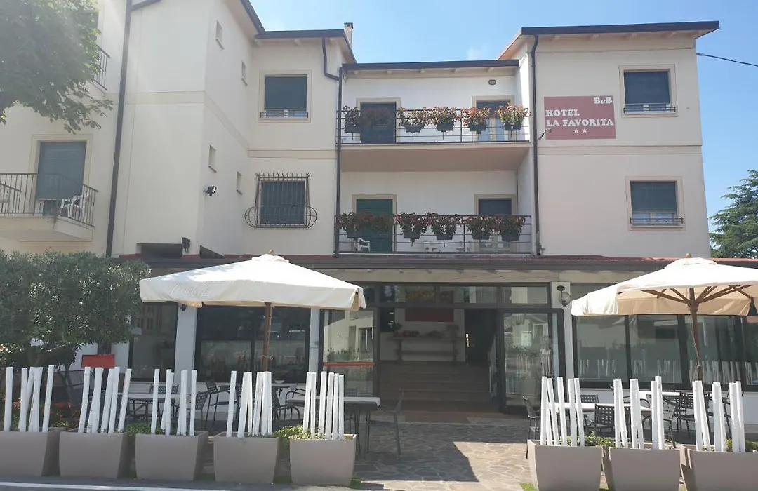 Hotel La Favorita-1