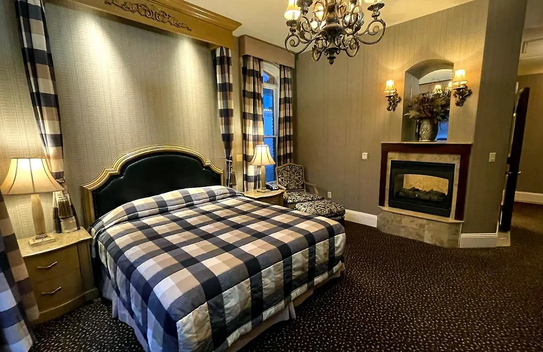 Celebrity Boutique Hotel-1