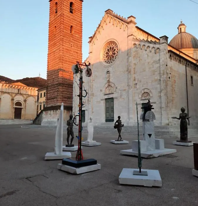Art Hotel Pietrasanta-1