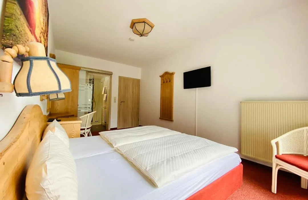 Landhotel Edersee-1