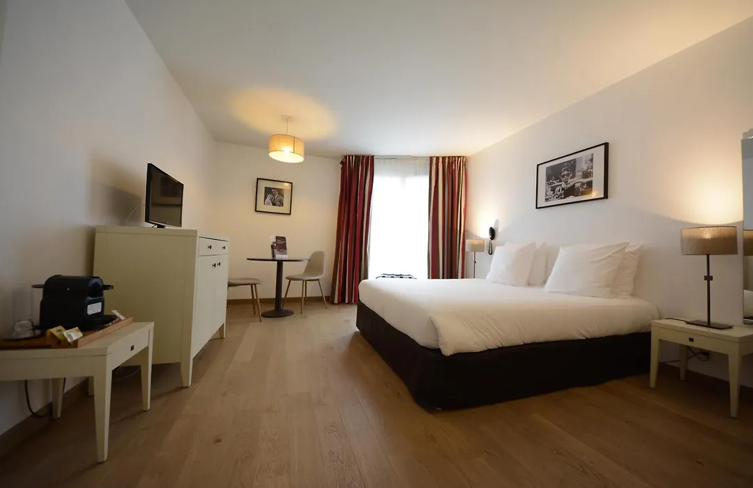 Hotel Cerise Chatou-1