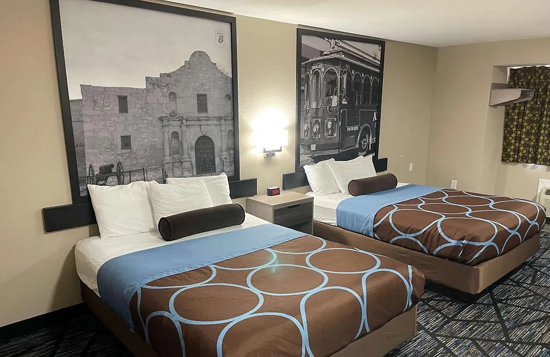 Super 8 By Wyndham San Antonio Downtown Ne-1