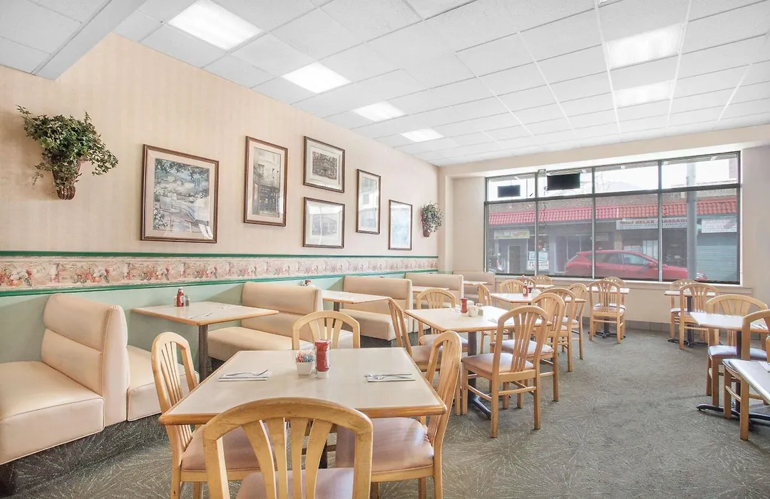 Howard Johnson By Wyndham Atlantic City-1