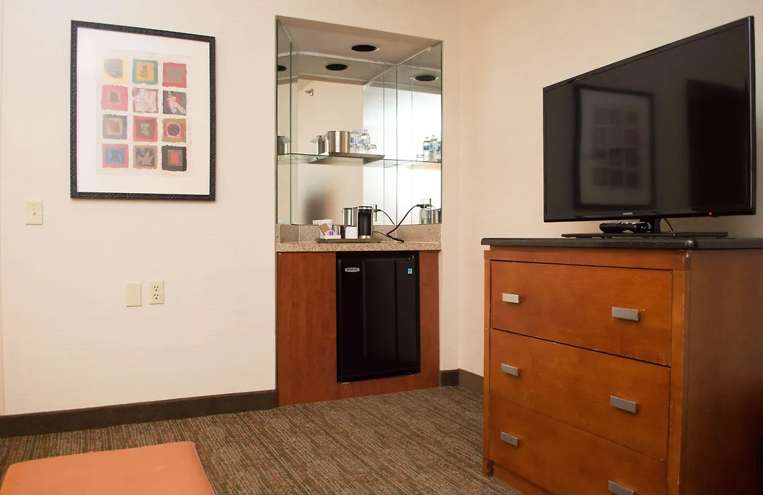 Radisson Hotel Detroit-Farmington Hills-1