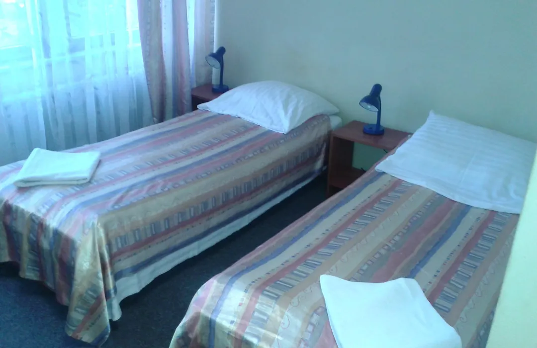 Hotel Start-1