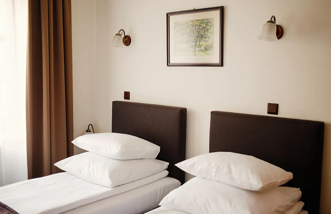 Hotel Eden-1