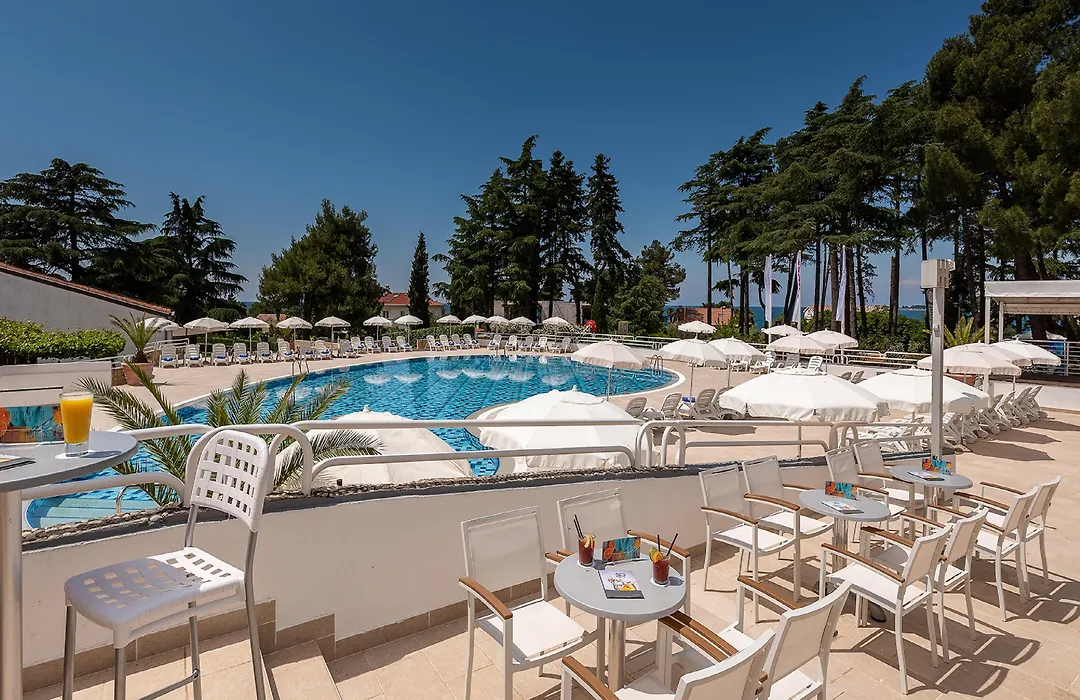 Valamar Pinia Hotel-1
