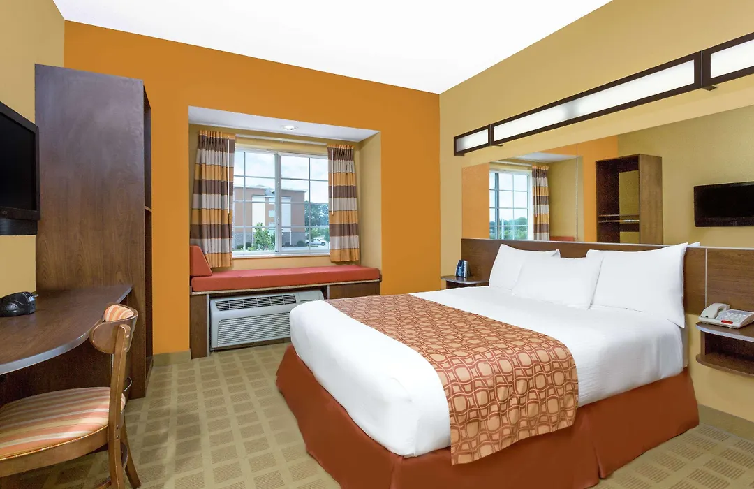 Microtel Inn & Suites By Wyndham University Medical Park-1