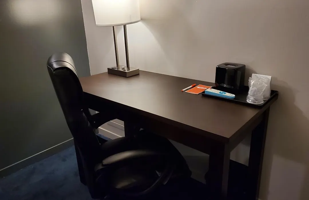 Econo Lodge-1