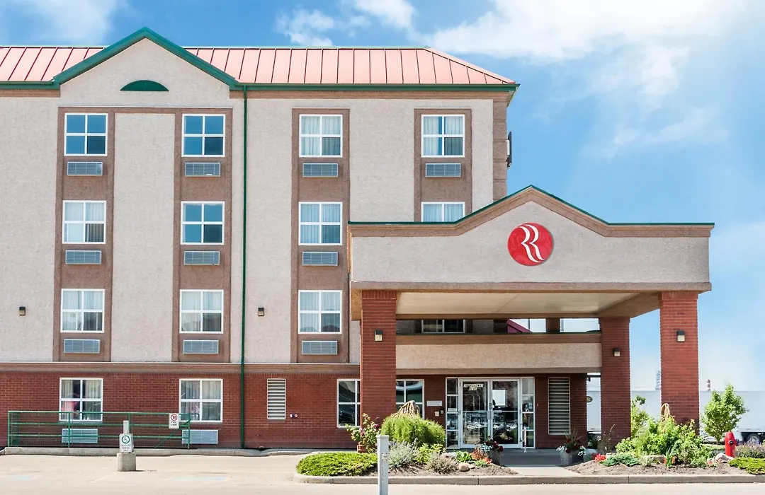 Ramada By Wyndham Sherwood Park-1