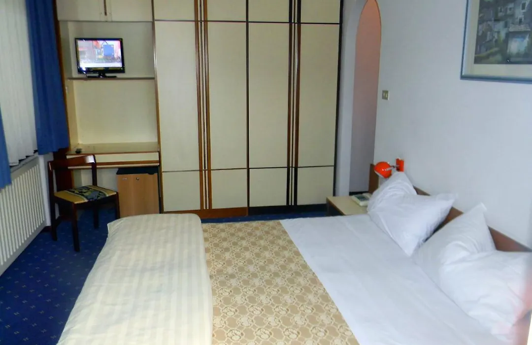 Hotel Bologna-1