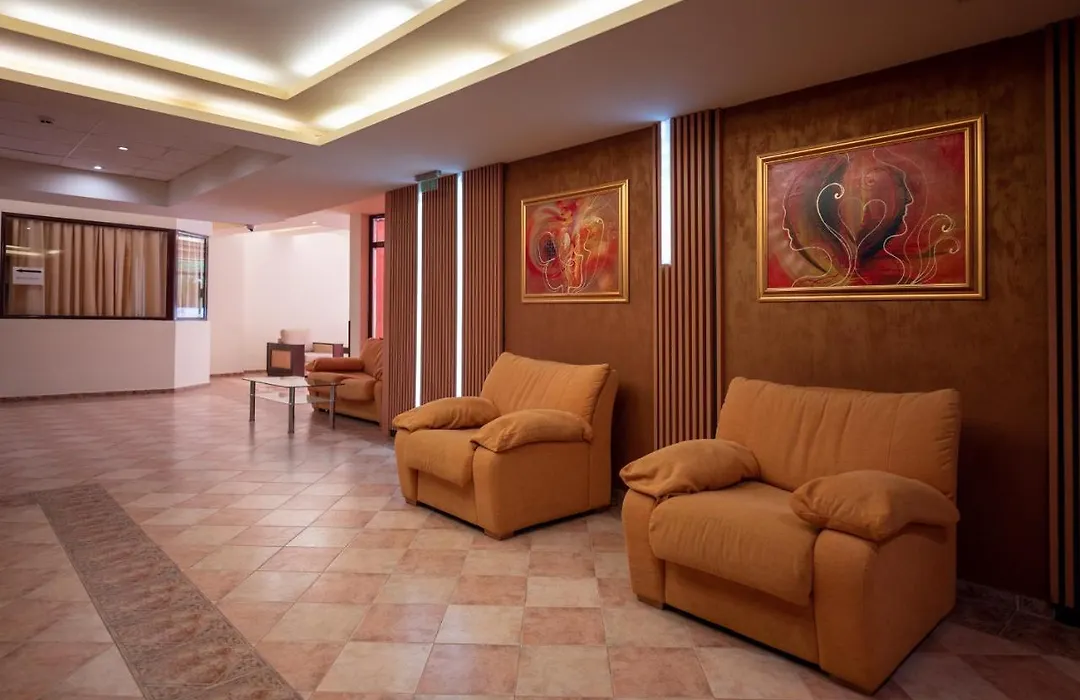Hotel Paradise Green Park-1