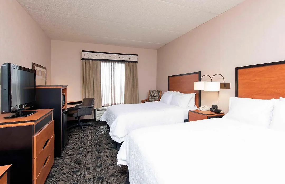 Hampton Inn And Suites Indianapolis-Fishers-1