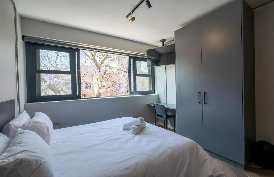 Inn & Out Plus Rosebank-1