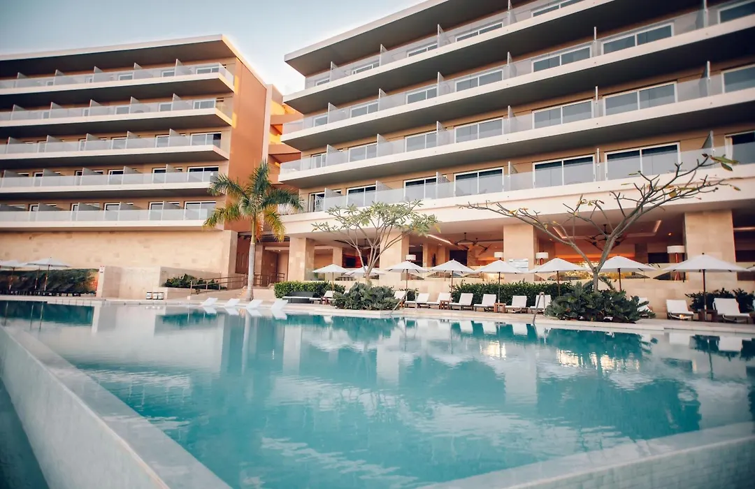 Wyndham Tamarindo-1