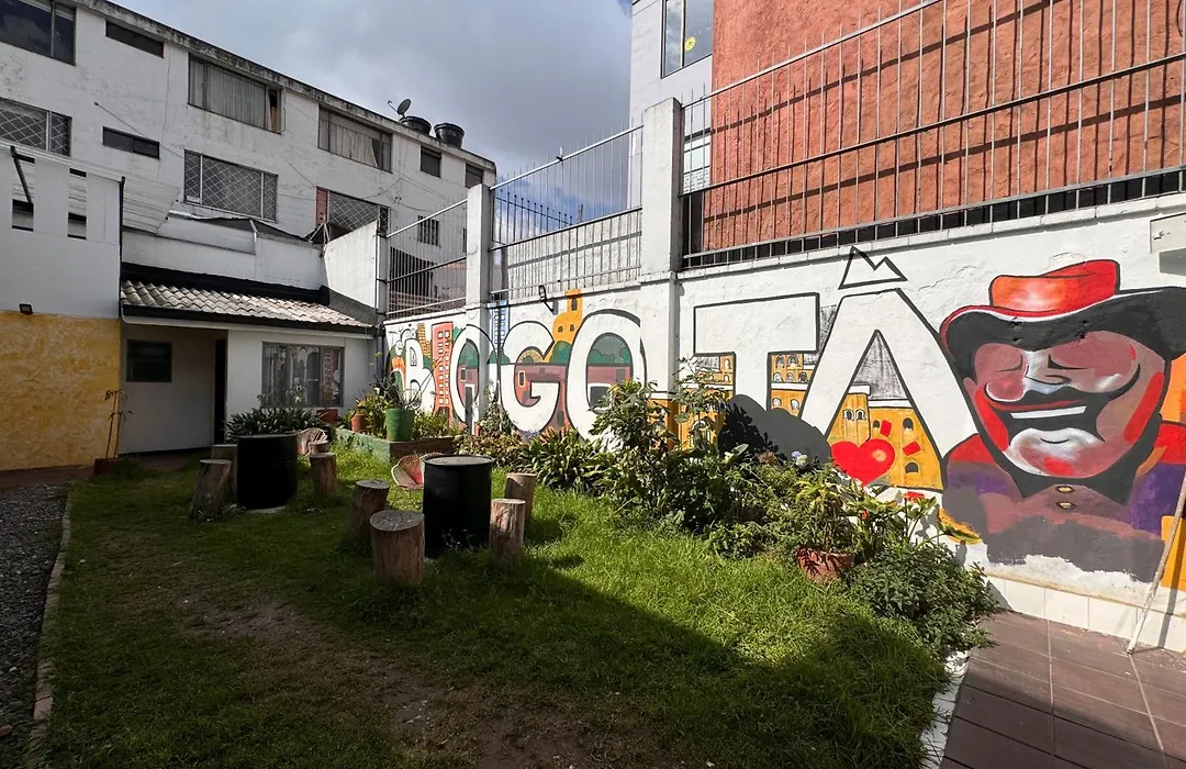 Hostel Bogotá Normandia Tu sitio-1