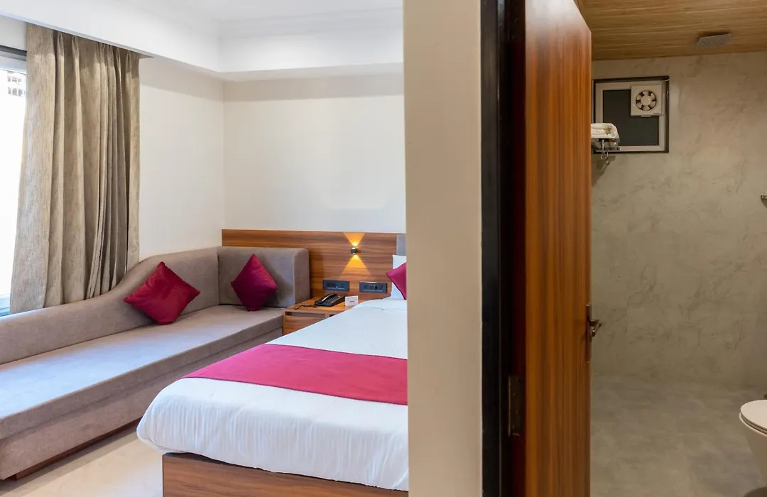 Raghunandan Palace - A Premier Boutique Stay, City Center & 500 Meters From City Railway Station-1