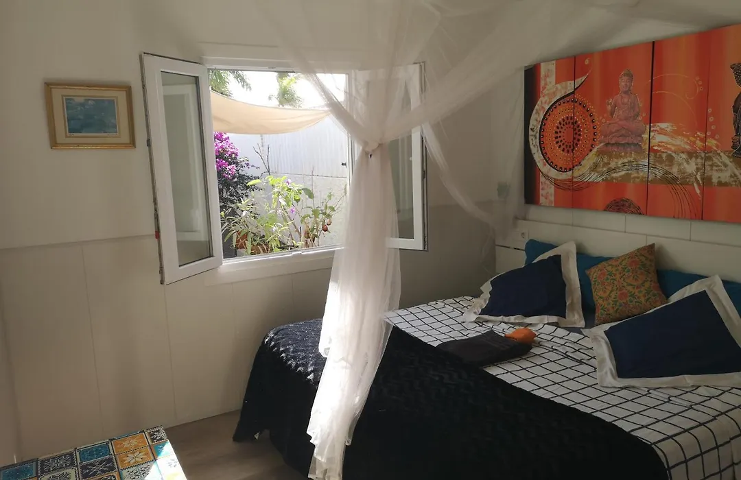 Yumbo Room-1