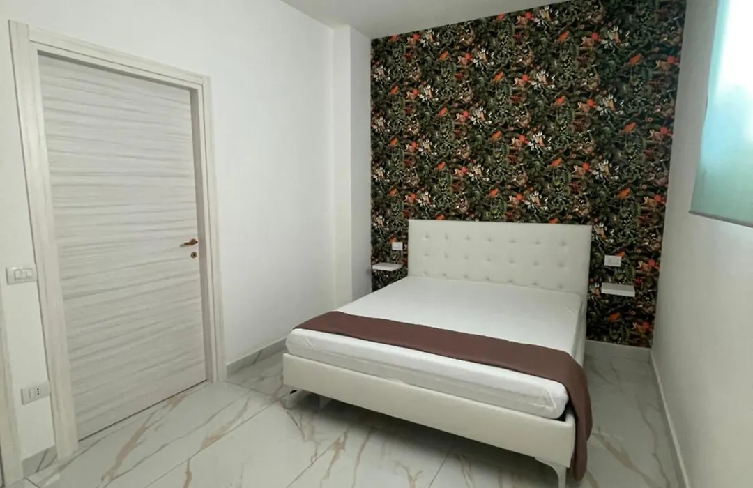 Life Hotel-1