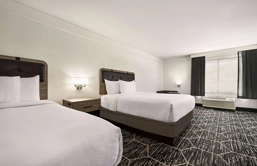 La Quinta By Wyndham Hesperia Victorville-1