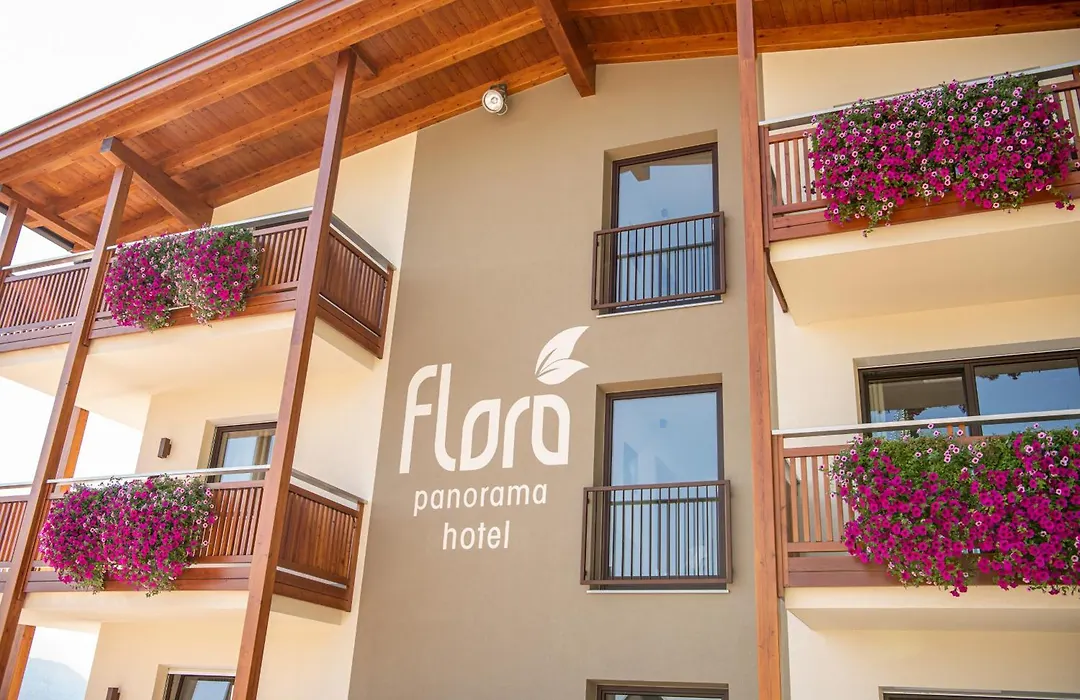 Panorama Hotel Flora-1