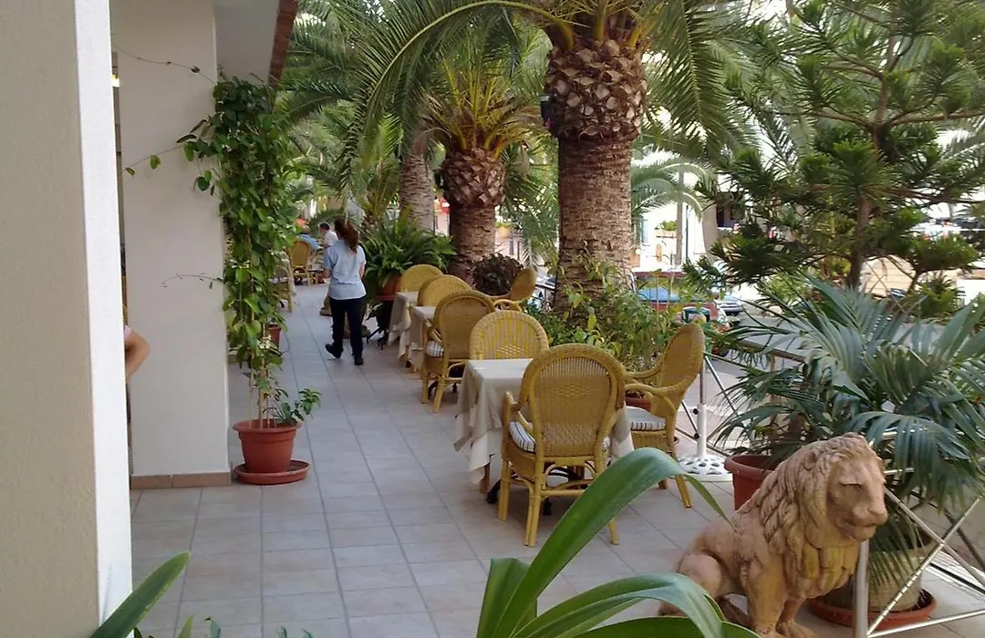 Hostal Leo d'Or-1