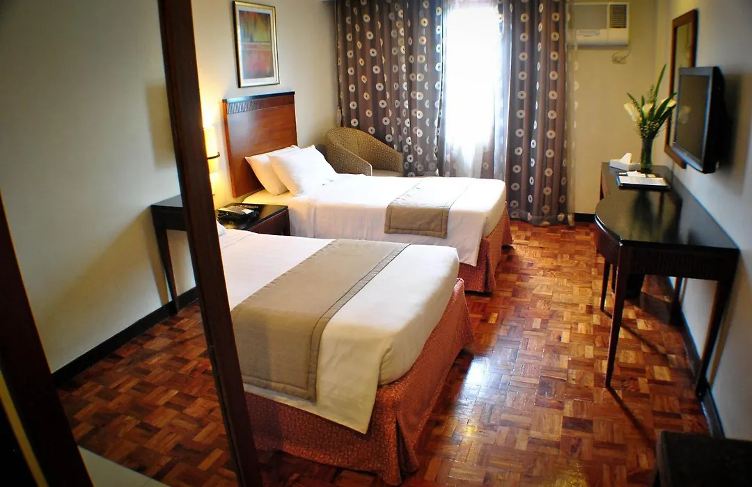 Fersal Hotel Neptune Makati-1