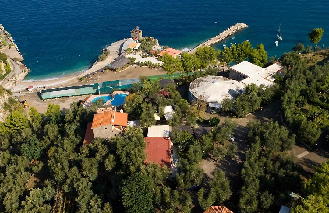 Villaggio Villa Lubrense-1