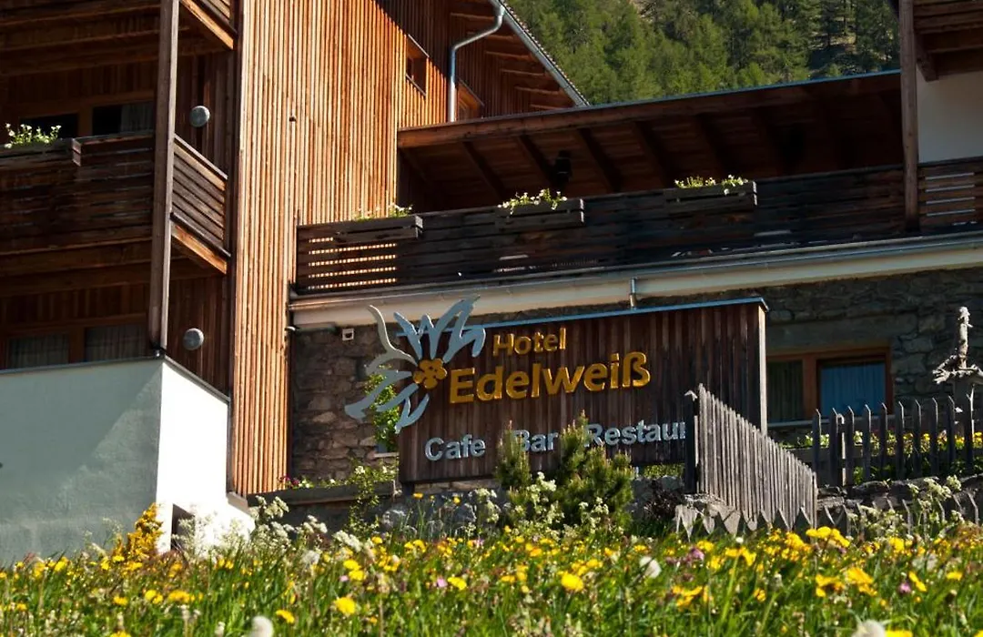 Hotel Edelweiss-1