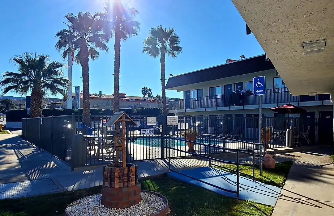 Motel 6-Palmdale, Ca-1