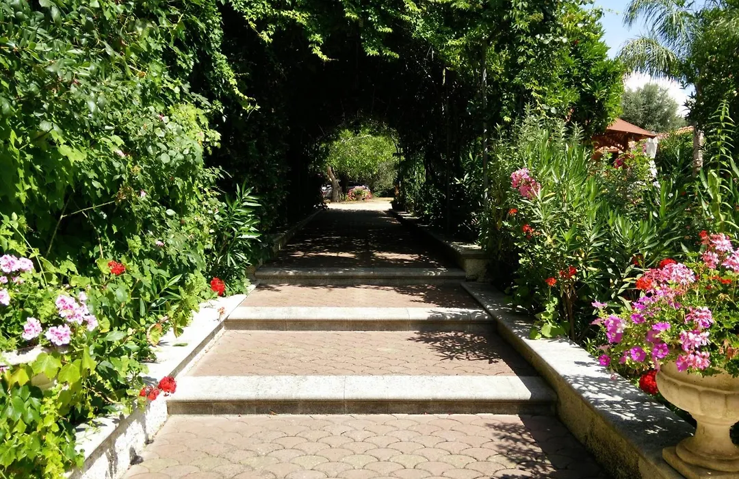 Residenza Villa I Nidi-1