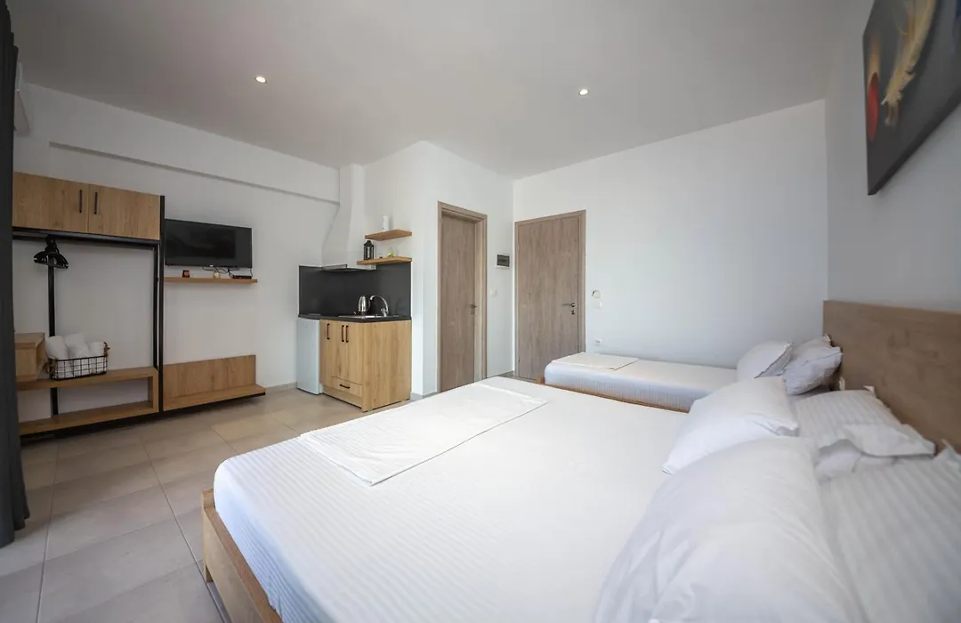 Saranda Rooms-1