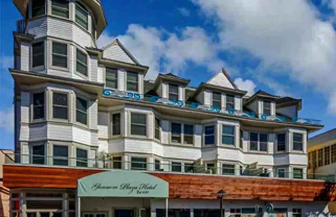 Glenmore Plaza Hotel-1