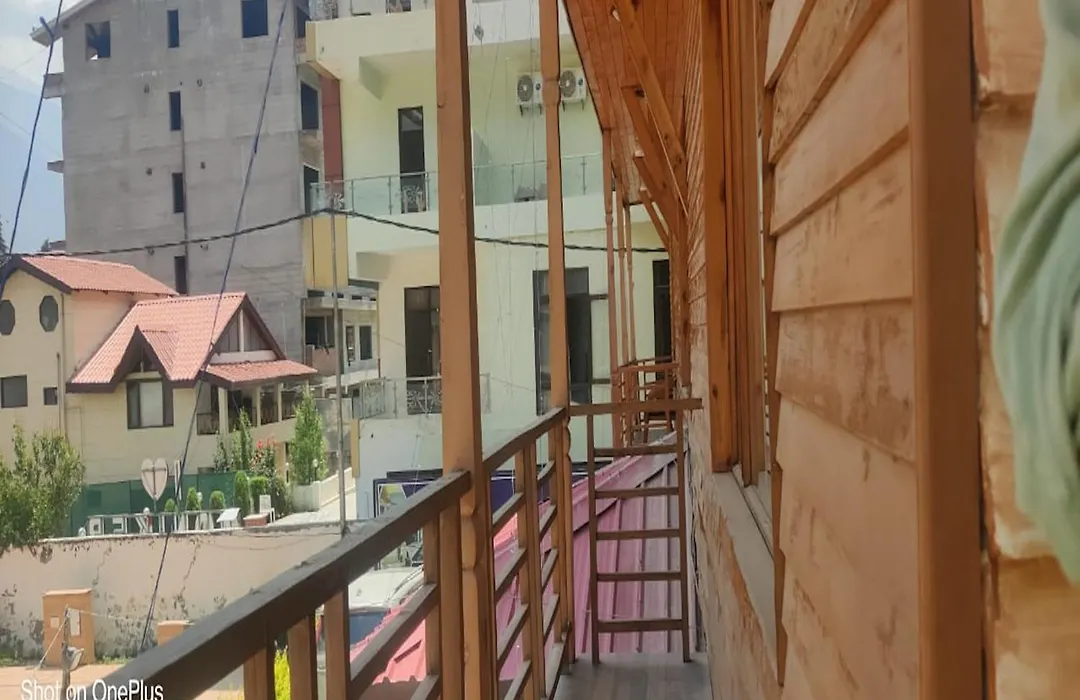 Hotel Manali Queen-1