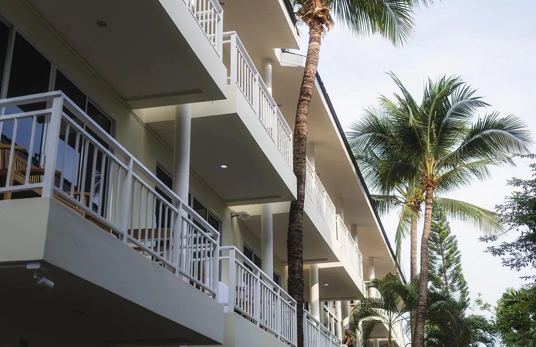 Ark Bar Beach Resort-1