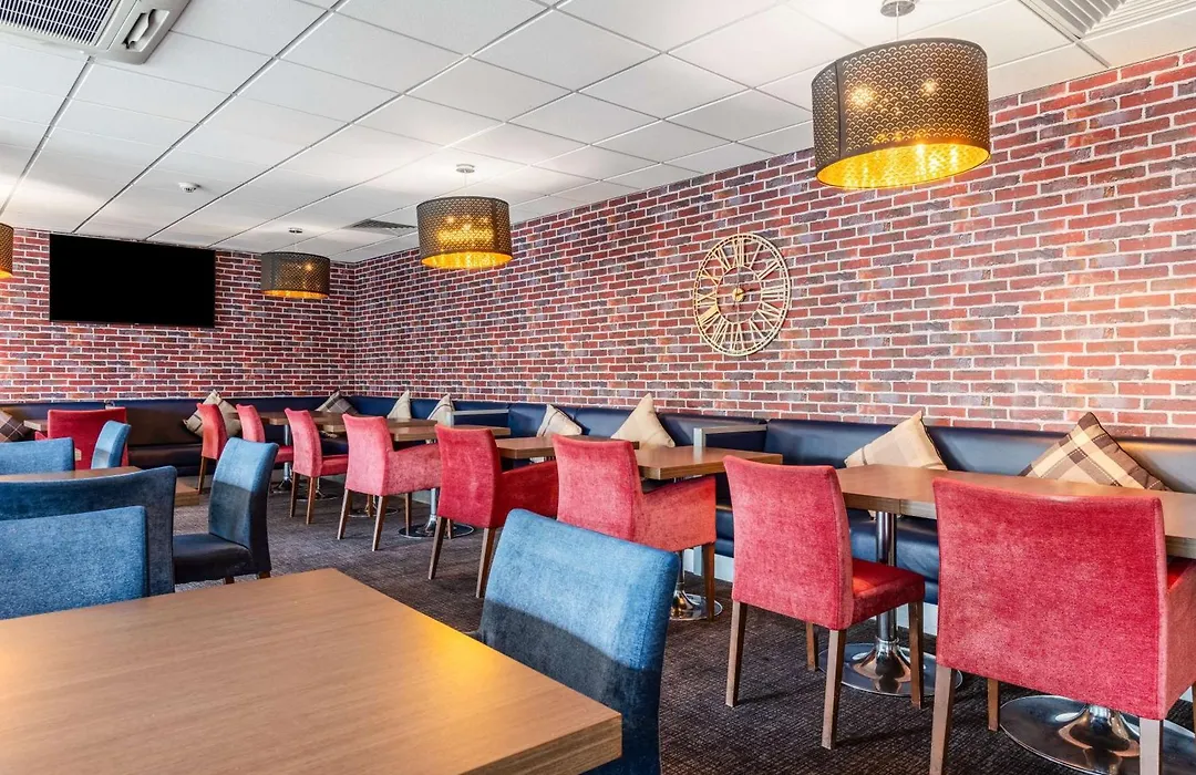 Park Inn By Radisson Peterborough-1
