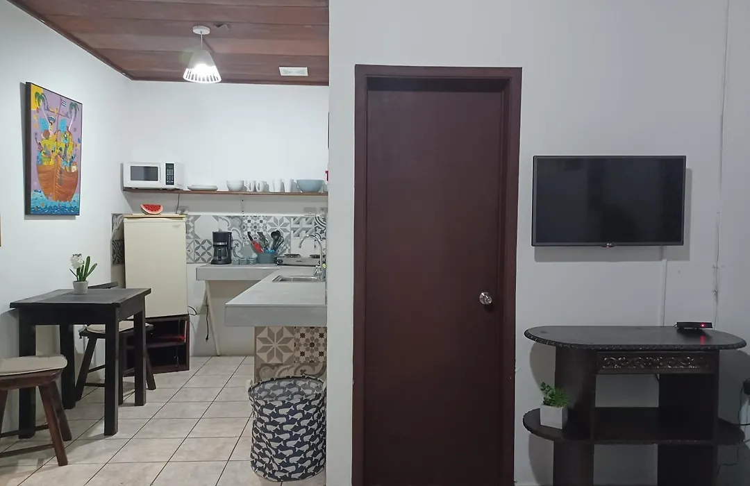 Charlys Place-1