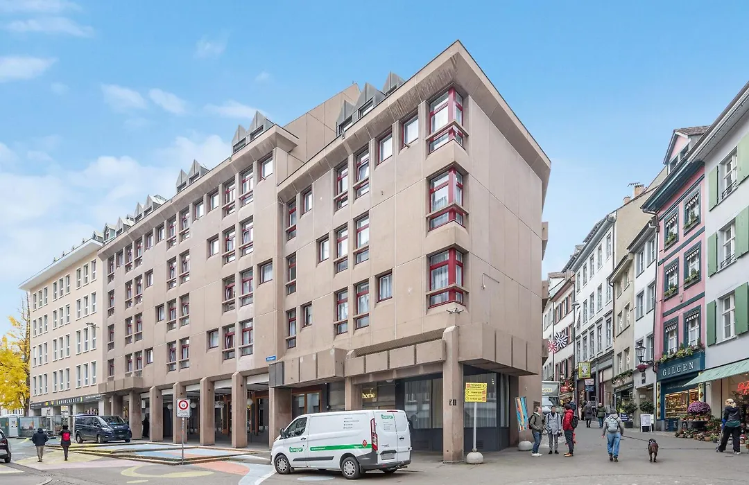 Limehome Basel Town Hall-1