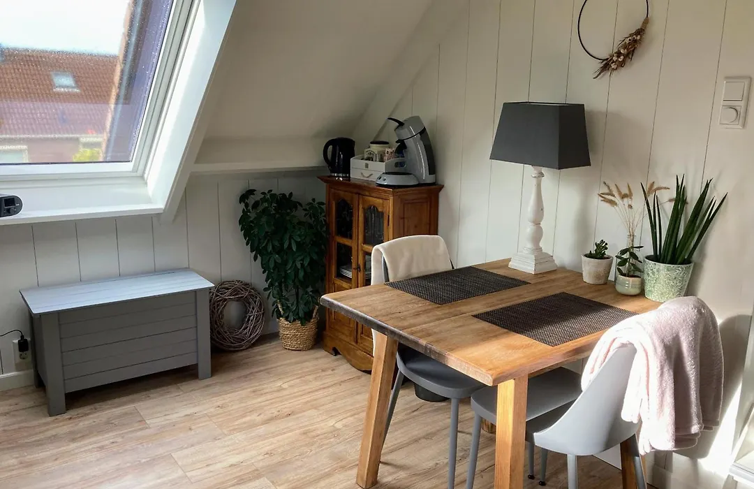 B&B Dichtbij Zee-1