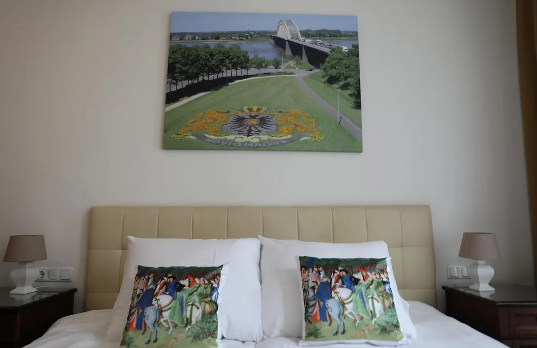 Hotel Courage Waalkade-1