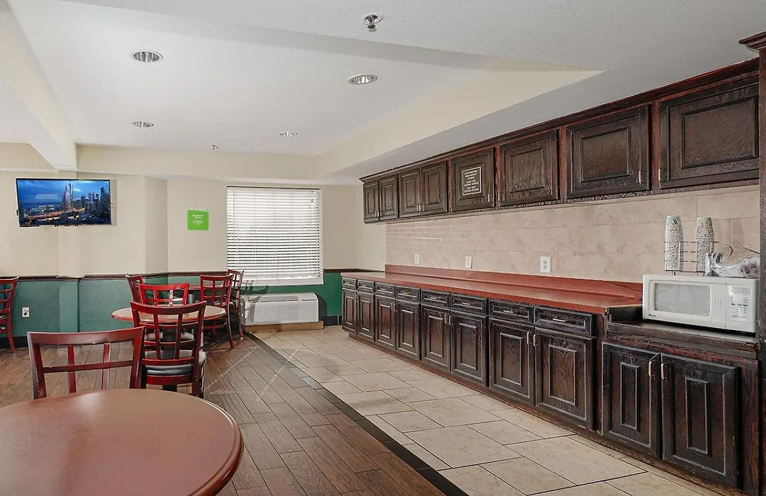 Greentree Inn - Iah Airport Jfk Blvd-1