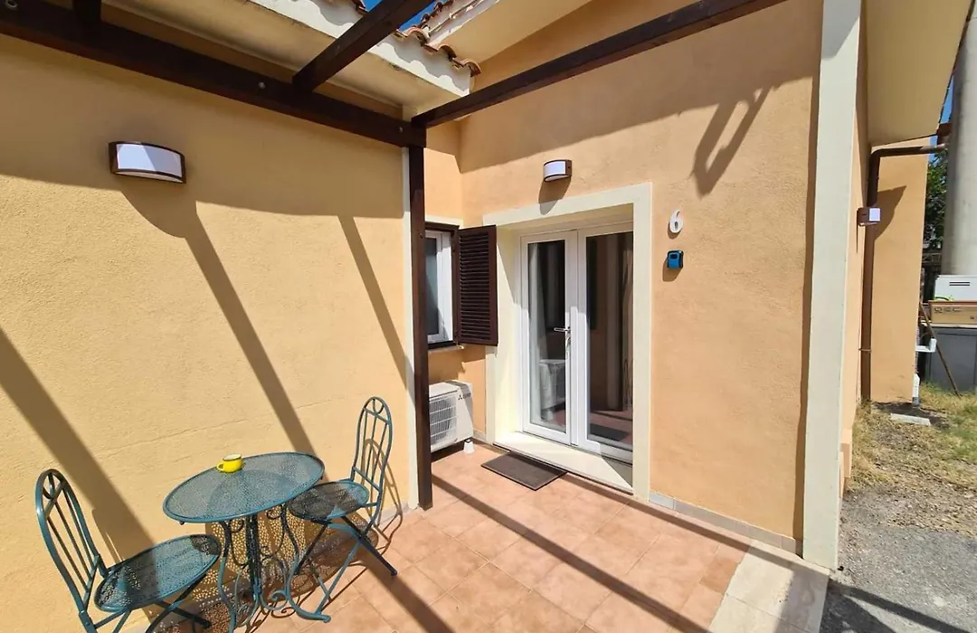 Gemelli BnB Guest House-1