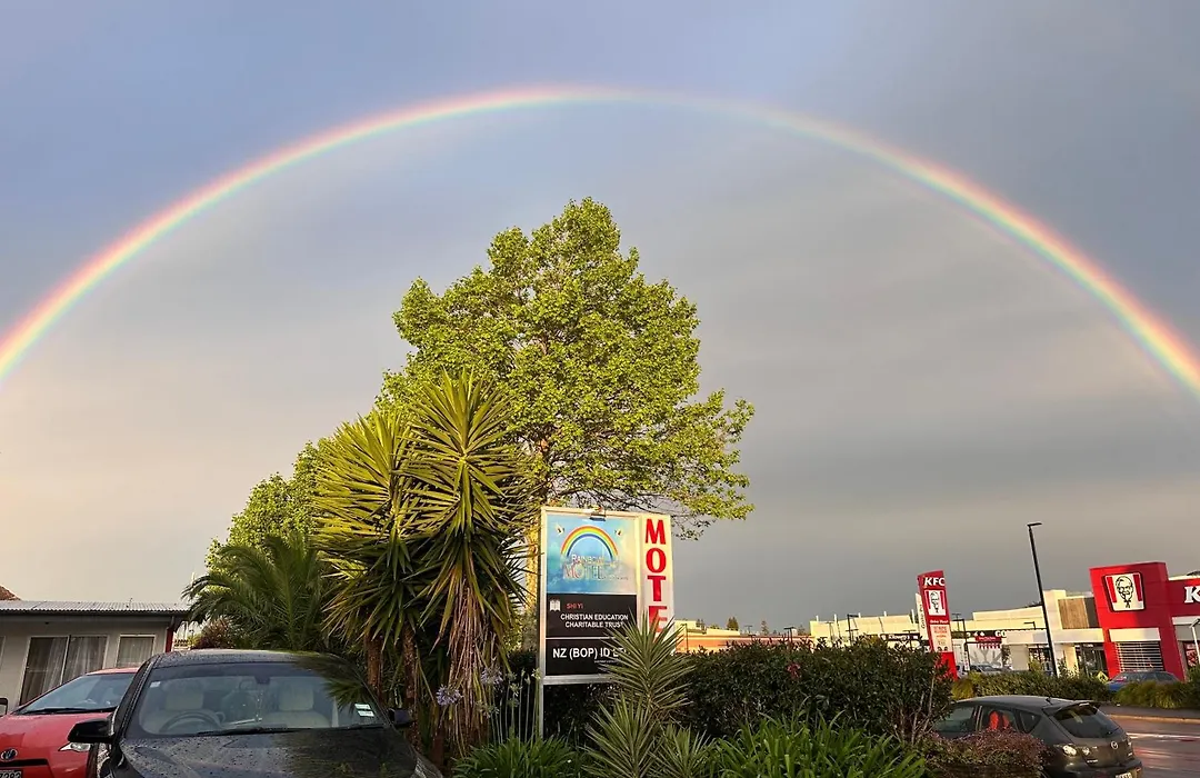 Rainbow Motel & Guest House-1